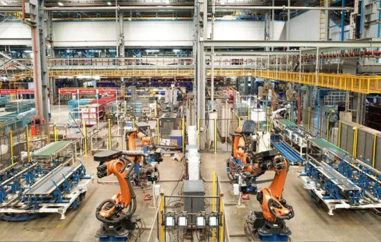 Why Customized Industrial Machinery is Better for Manufacturing Businesses